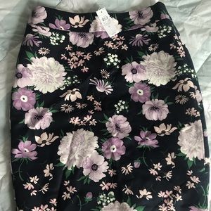 Brand New Ann Taylor Outlet Floral pencil skirt